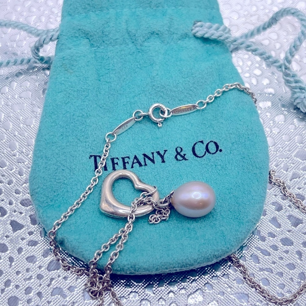 Tiffany and Co. Elsa Peretti Open Heart lariat necklace pink pearl….never worn.